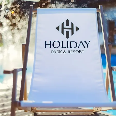 Holiday park & *