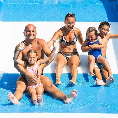 Vakantiepark & Rewal *