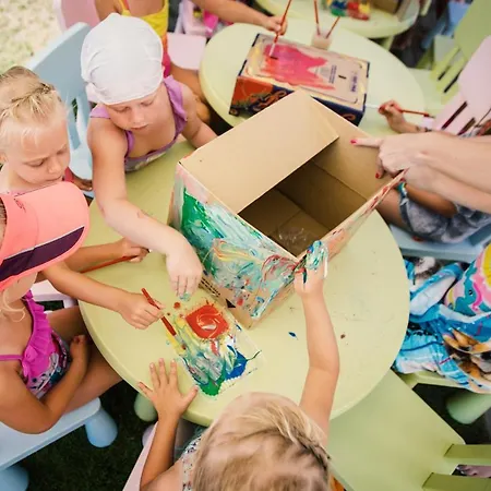 פארק נופש & Rewal נישורזה